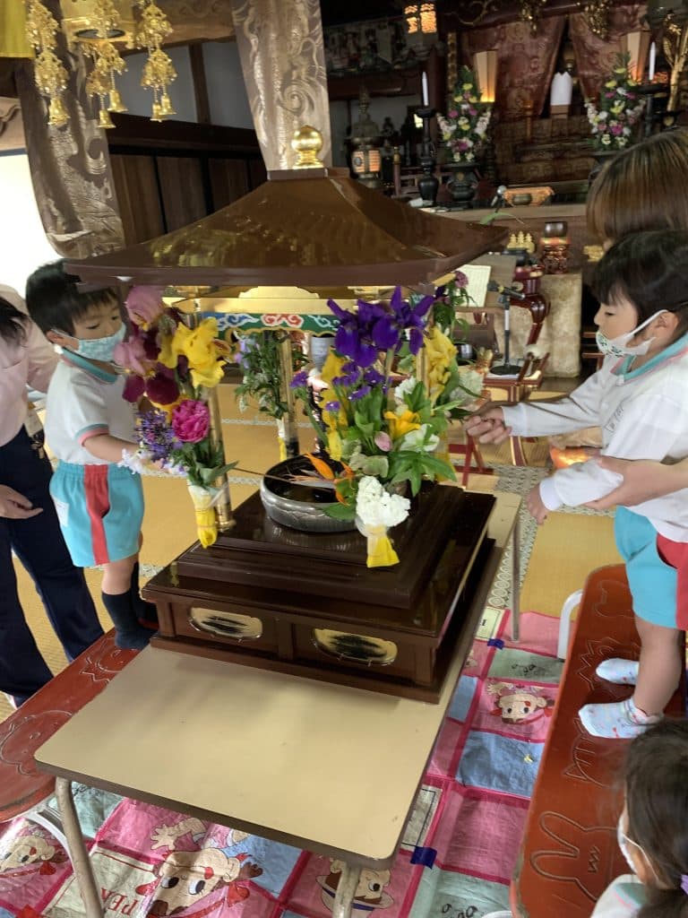 月遅れの「花まつり」