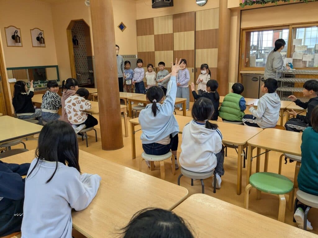 『怖くないよ』桜の公園で芽生えた新しい仲間